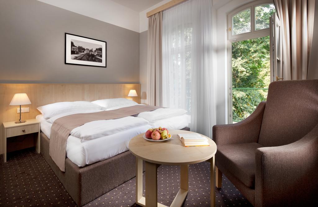 Badenia Hotel Praha Františkovy Lázně Exteriör bild